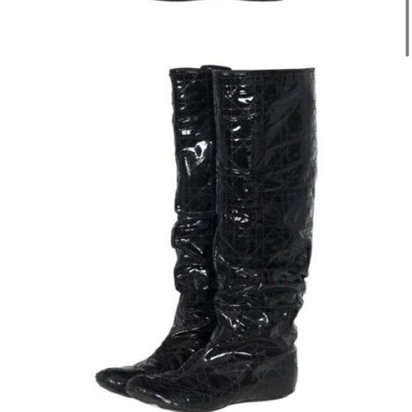 Christian Dior Quilted Knee High Flat Scrunch Boots,All Products : American Fashion Style Bags On Sale